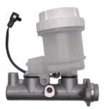 ماستر فرامل عالي الجودة لسيارات Mitsubishi – أداء ثابت وتحكم مثالي في نظام المكابح