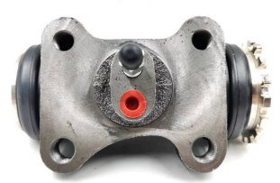 سلندر فرامل خلفي عالي الجودة لسيارات Mitsubishi – أداء ثابت وكفاءة عالية في نظام المكابح