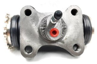 سلندر فرامل خلفي عالي الجودة لسيارات Mitsubishi – أداء ثابت وأمان عالي في نظام المكابح