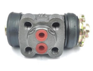 سلندر فرامل خلفي عالي الجودة لسيارات Mitsubishi – أداء ثابت وكفاءة عالية في نظام المكابح