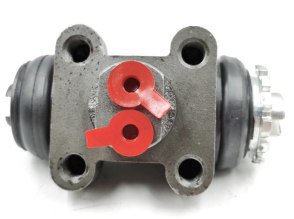 سلندر فرامل خلفي عالي الجودة لسيارات Mitsubishi – كفاءة ثابتة وأداء آمن في نظام المكابح