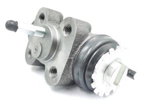 سلندر فرامل خلفي عالي الجودة لسيارات Mitsubishi – كفاءة عالية وأداء ثابت في نظام المكابح