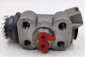 سلندر فرامل خلفي عالي الجودة لسيارات Mitsubishi – كفاءة ثابتة وأمان أعلى