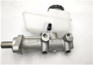 ماستر فرامل (طرمبة بريك) لسيارات نيسان – جودة أصلية وأداء موثوق