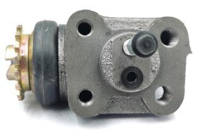 سلندر فرامل خلفي لسيارات Nissan Datsun Pickup موديلات 1986–1997