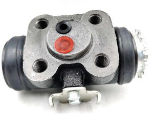 سلندر فرامل خلفي لسيارات Nissan Datsun Pickup موديلات 1998–2004