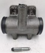 اسطوانة فرامل خلفية أصلية لسيارات Nissan Patrol موديل 1998–2004 بجودة عالية وأداء موثوق