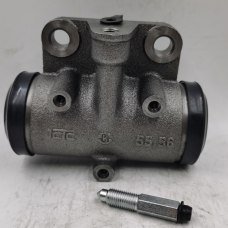 اسطوانة فرامل خلفية أصلية لسيارات Nissan Patrol موديل 1998–2004 بجودة عالية وأداء موثوق