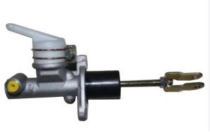 سلندر كلتش علوي أصلي لسيارات Nissan Urvan موديل 1995–2001 بجودة عالية وأداء موثوق