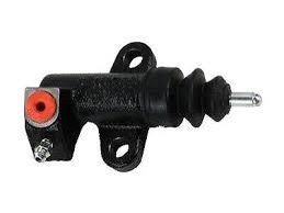 سلندر كلتش سفلي (Slave Cylinder) لسيارات Nissan Patrol وPickup موديلات متعددة بجودة عالية وأداء ثابت