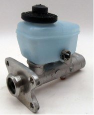 ماستر فرامل تويوتا لاندكروزر 100 موديل 1998–2002 – قوة كبح ثابتة وأداء موثوق