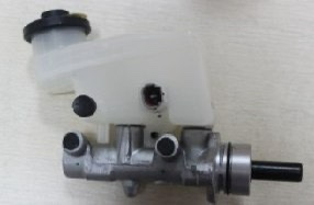 ماستر بريك (طرمبة الفرامل) لسيارة Toyota Avanza 2012–2021 (1.3L / 1.5L) — جودة عالية وأداء موثوق لنظام الفرامل