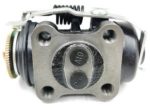 سلندر فرامل (Wheel Cylinder) لسيارة Toyota Land Cruiser 100 Series 1998–2007 — جودة عالية وأداء موثوق لنظام الفرامل