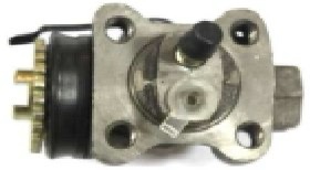 سلندر فرامل (Wheel Cylinder) لسيارة Toyota Land Cruiser 70 Series 1990–2007 — جودة عالية وأداء موثوق لنظام الفرامل