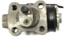 سلندر فرامل (Wheel Cylinder) لسيارة Toyota Land Cruiser 70 Series 1990–2007 — جودة عالية وأداء موثوق لنظام الفرامل