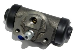 اسطوانة فرامل خلفية أصلية Toyota Hilux 2005–2015 — جودة عالية وأداء موثوق