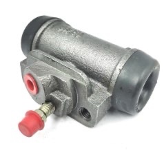 اسطوانة فرامل خلفية أصلية Toyota Land Cruiser 100 Series 1998–2007 — جودة عالية وأداء موثوق