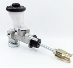 ماستر كلتش (أسطوانة القابض الرئيسية) أصلية Toyota Land Cruiser 100 Series 1998–2007 — جودة عالية وأداء موثوق