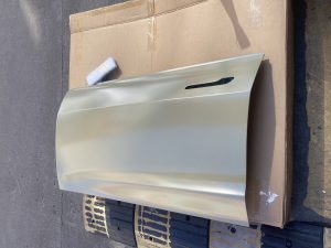 باب أمامي يسار / يمين (تشليح) – Tesla Model 3