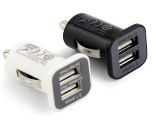 شاحن سيارة بمنفذين USB
